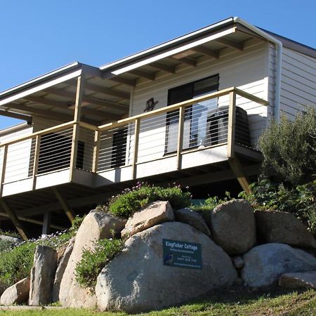 Kingfisher Cottage Beachfront At The Binalong Bay エクステリア 写真