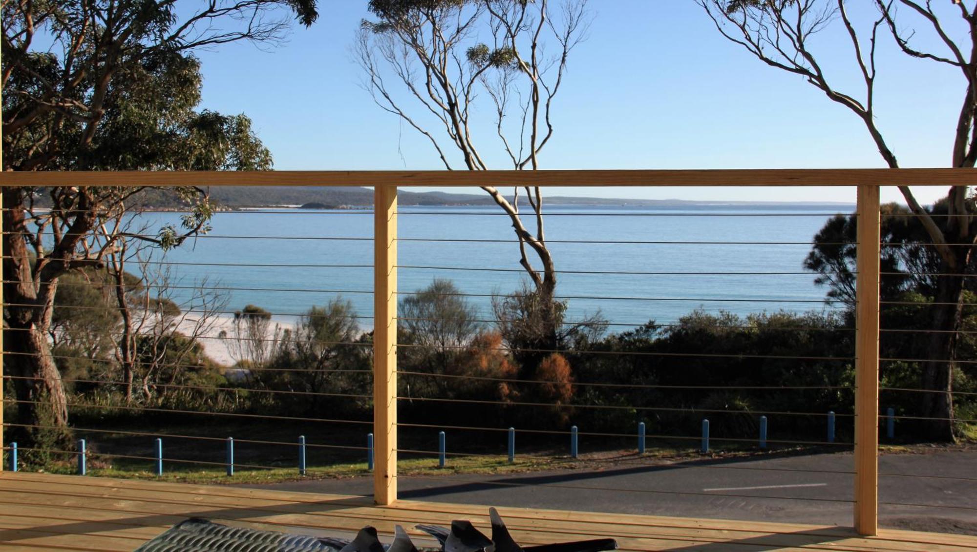 Kingfisher Cottage Beachfront At The Binalong Bay エクステリア 写真